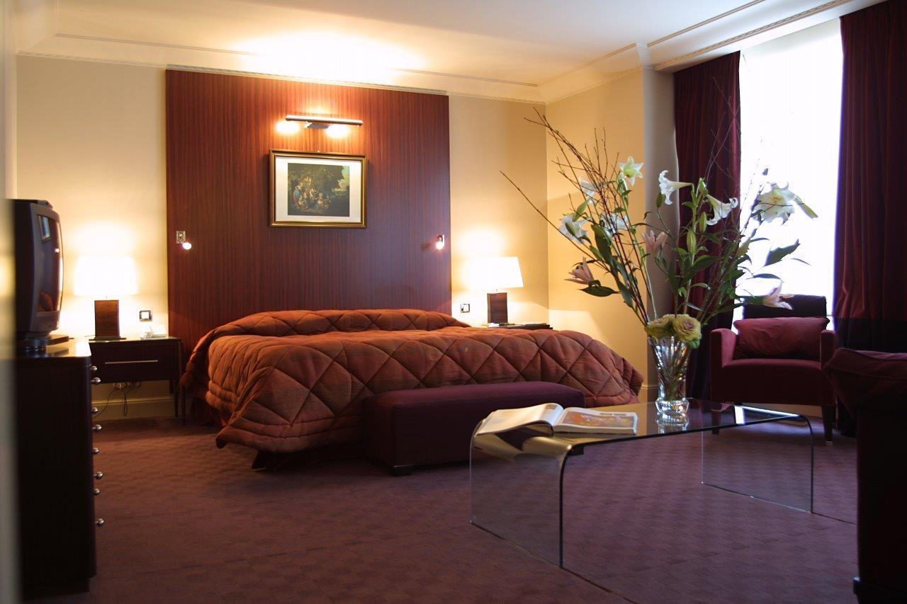 Hotel De Castiglione Париж Стая снимка