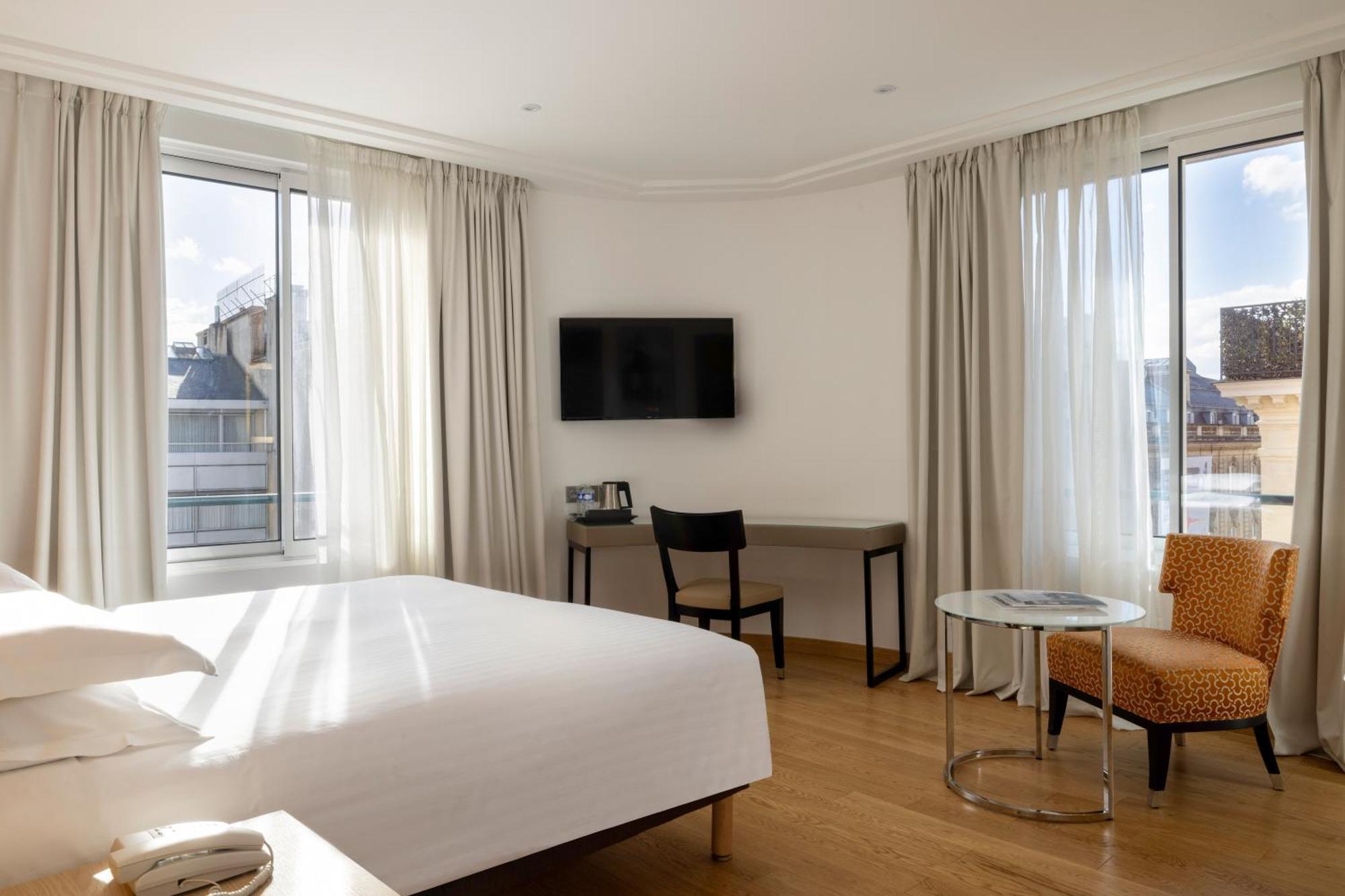 Hotel De Castiglione Париж Екстериор снимка